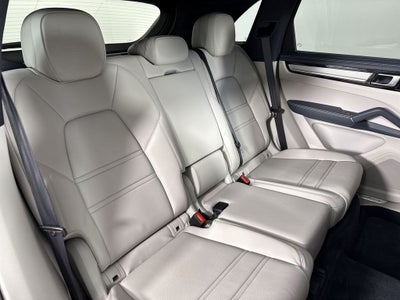 2023 Porsche Cayenne S Platinum Edition