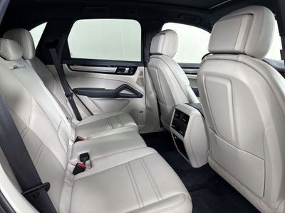 2023 Porsche Cayenne S Platinum Edition