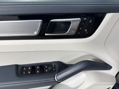 2023 Porsche Cayenne S Platinum Edition