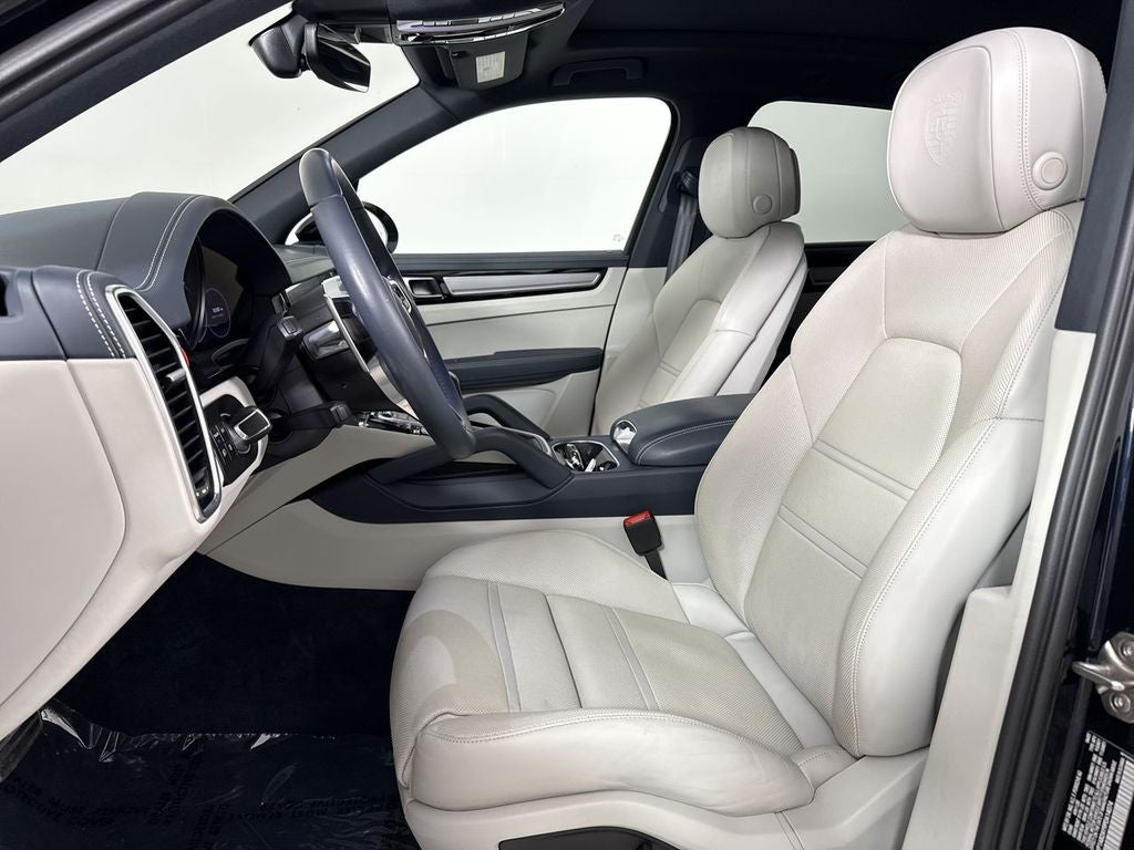2023 Porsche Cayenne S Platinum Edition