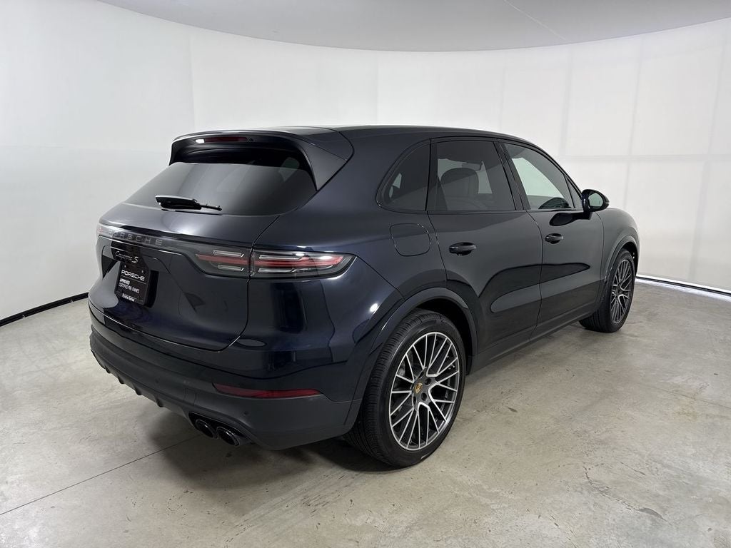 2023 Porsche Cayenne S Platinum Edition