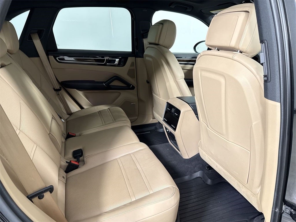 2023 Porsche Cayenne S