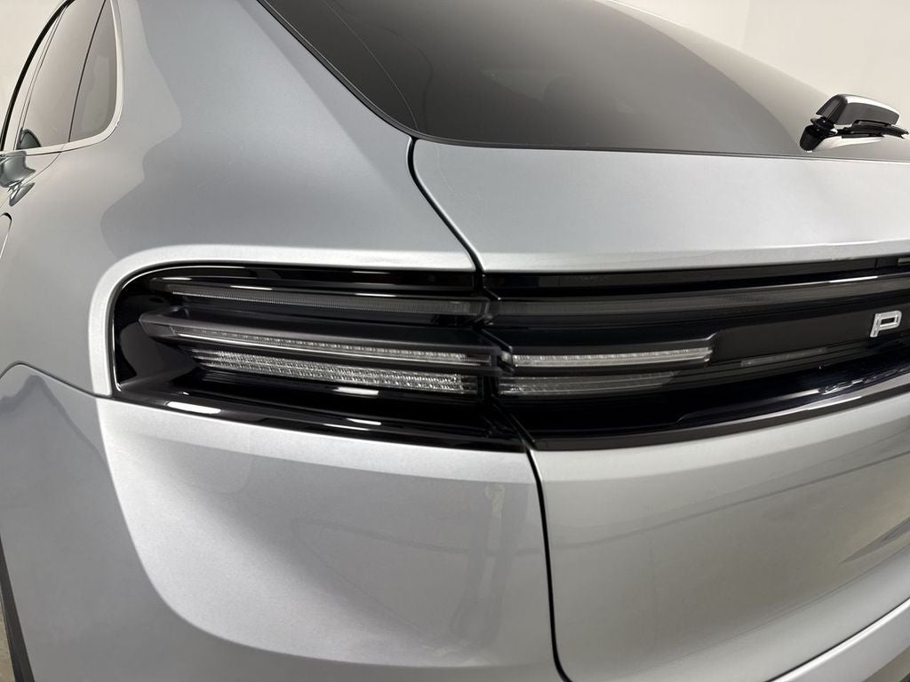2025 Porsche Macan Electric Electric 4S