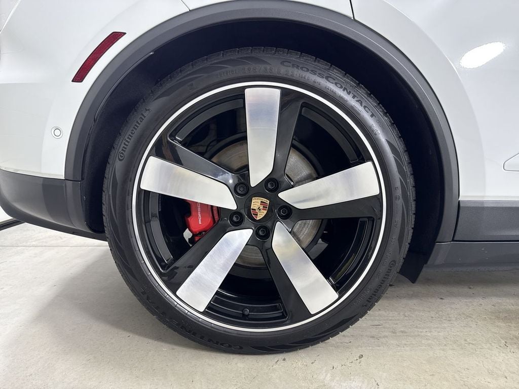 2025 Porsche Macan Electric Base