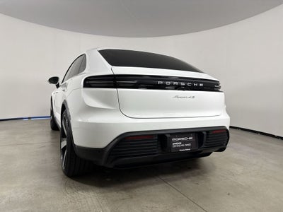 2025 Porsche Macan Electric Base