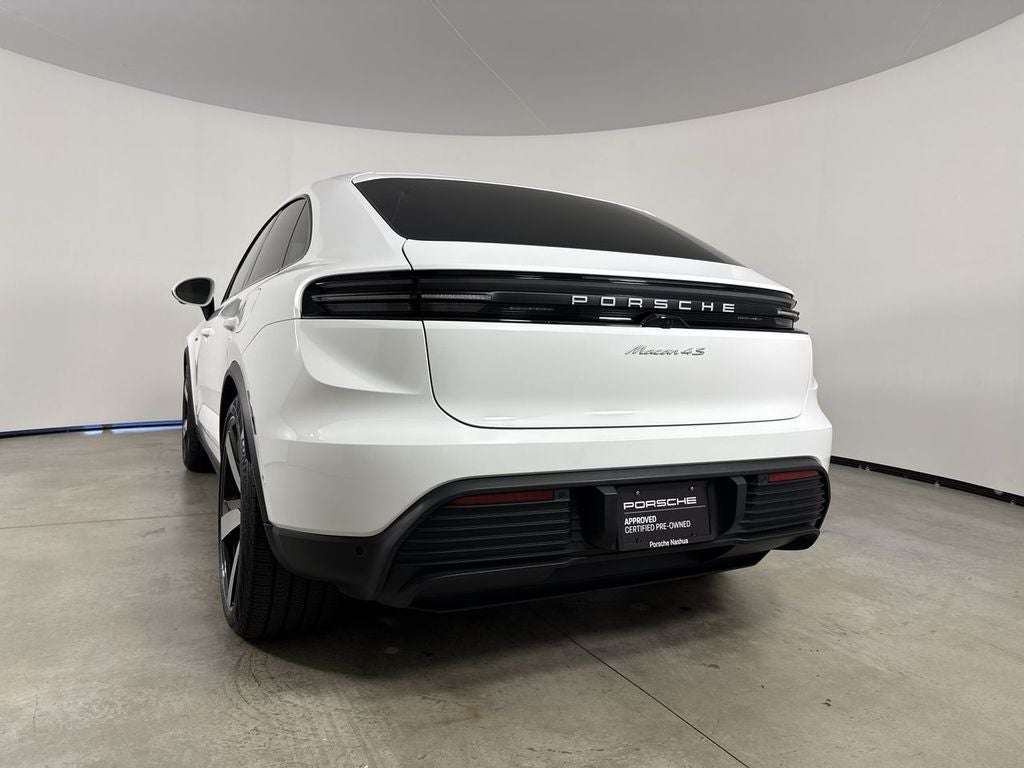 2025 Porsche Macan Electric Base