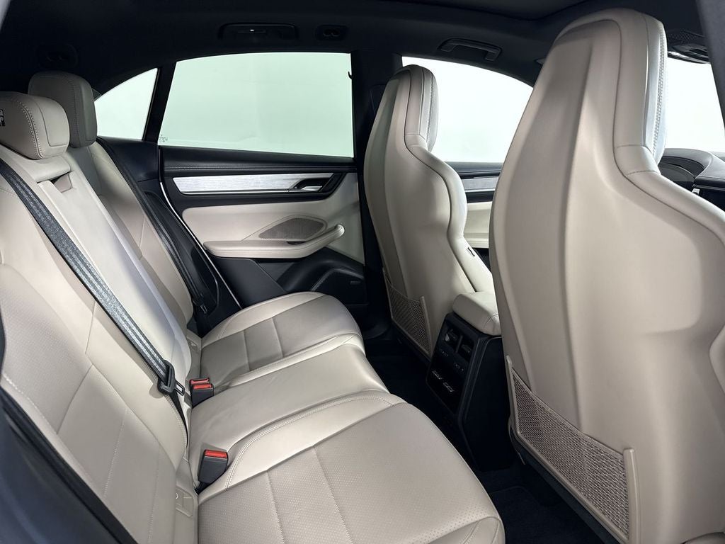 2025 Porsche Macan Electric Base
