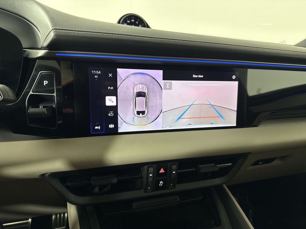 2025 Porsche Macan Electric Base
