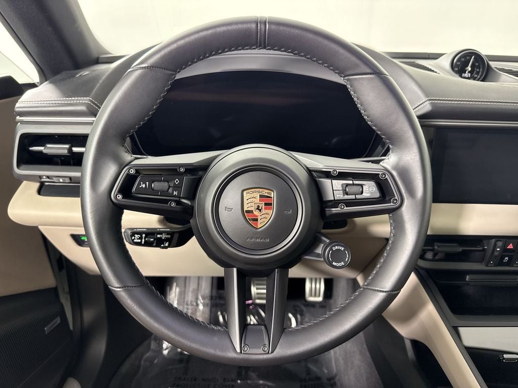 2025 Porsche Macan Electric Base
