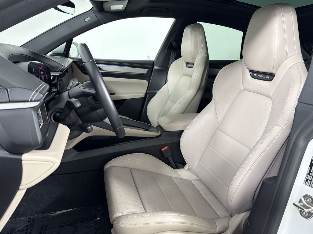 2025 Porsche Macan Electric Base