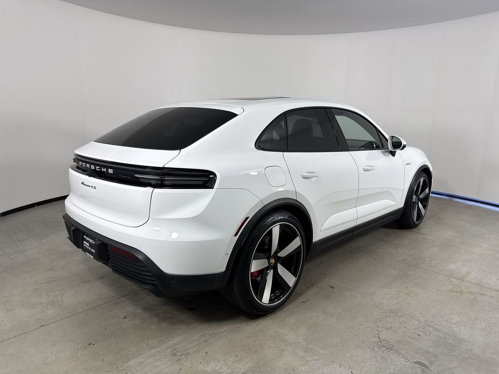 2025 Porsche Macan Electric Base