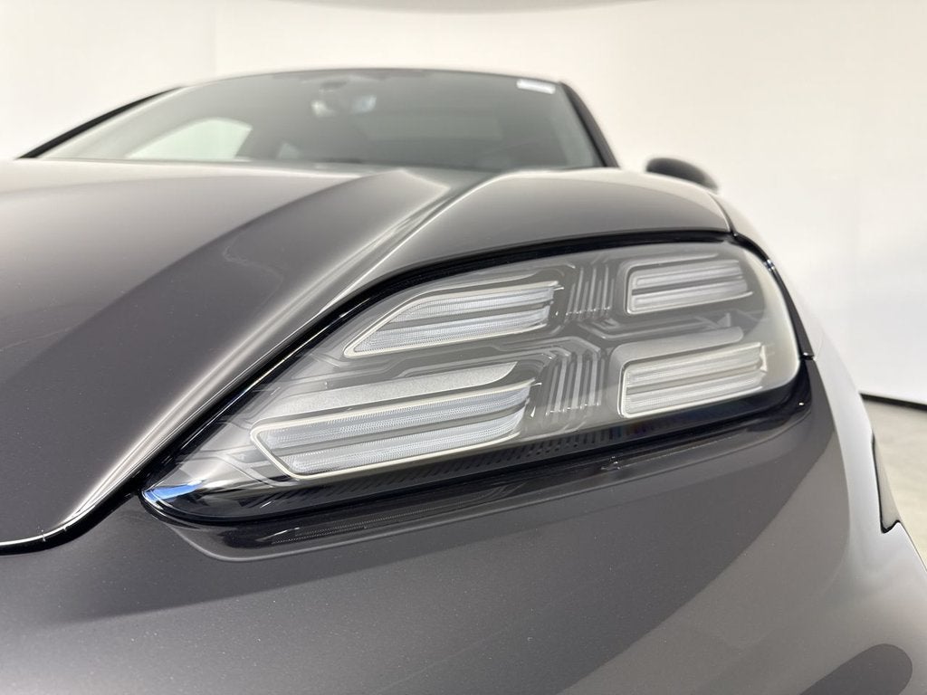 2025 Porsche Macan Electric Electric Turbo