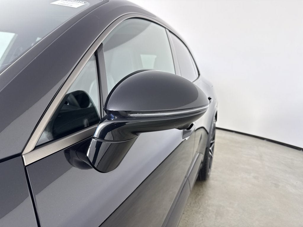 2025 Porsche Macan Electric Electric Turbo