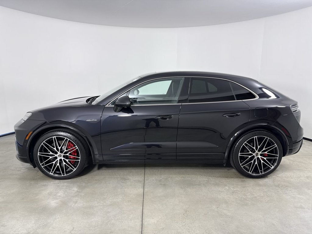 2025 Porsche Macan Electric Electric Turbo