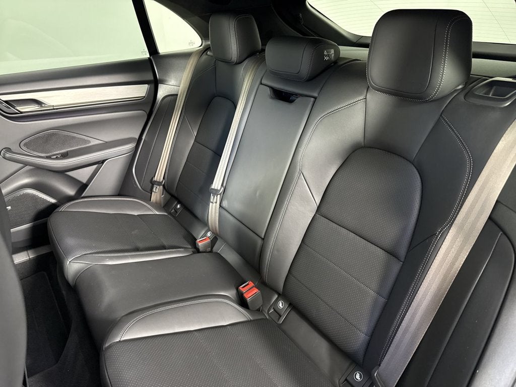 2025 Porsche Macan Electric Electric Turbo