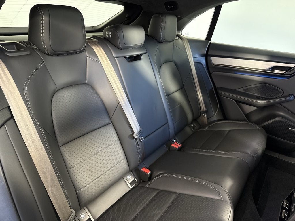 2025 Porsche Macan Electric Electric Turbo