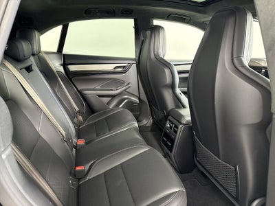 2025 Porsche Macan Electric Electric Turbo