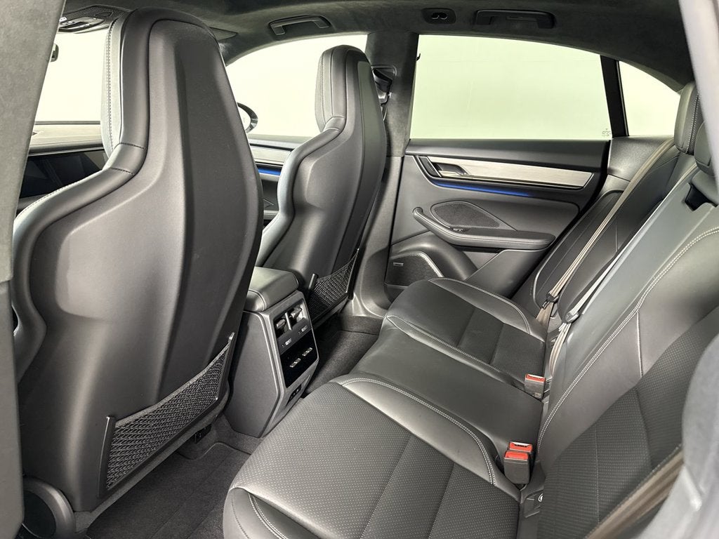 2025 Porsche Macan Electric Electric Turbo