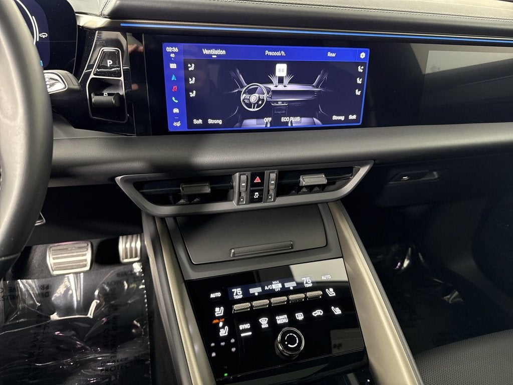 2025 Porsche Macan Electric Electric Turbo