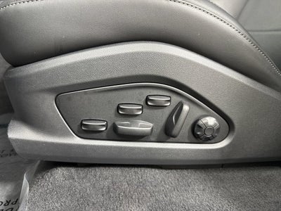 2025 Porsche Macan Electric Electric Turbo