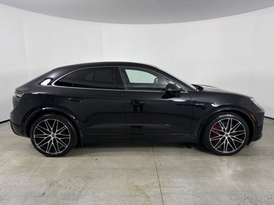 2025 Porsche Macan Electric Electric Turbo