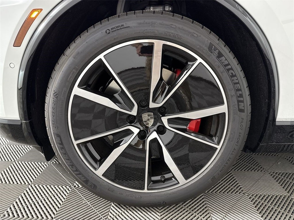 2025 Porsche Macan Electric Electric Turbo