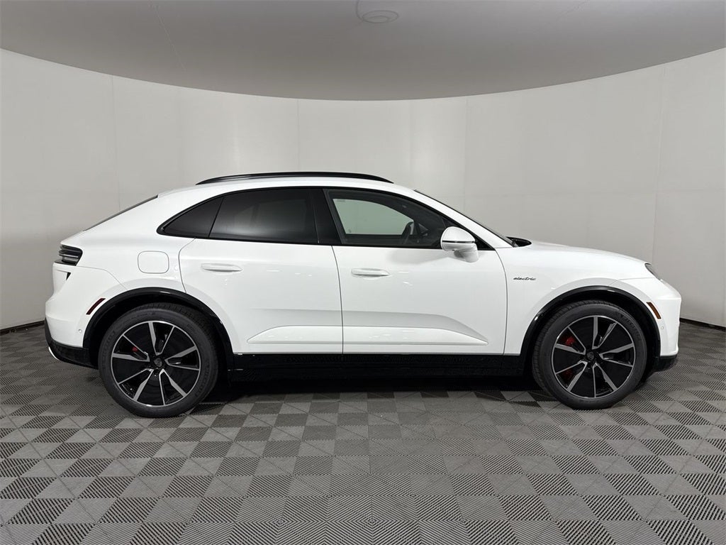 2025 Porsche Macan Electric Electric Turbo