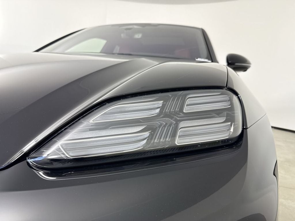 2026 Porsche Macan Electric Macan Turbo Electric