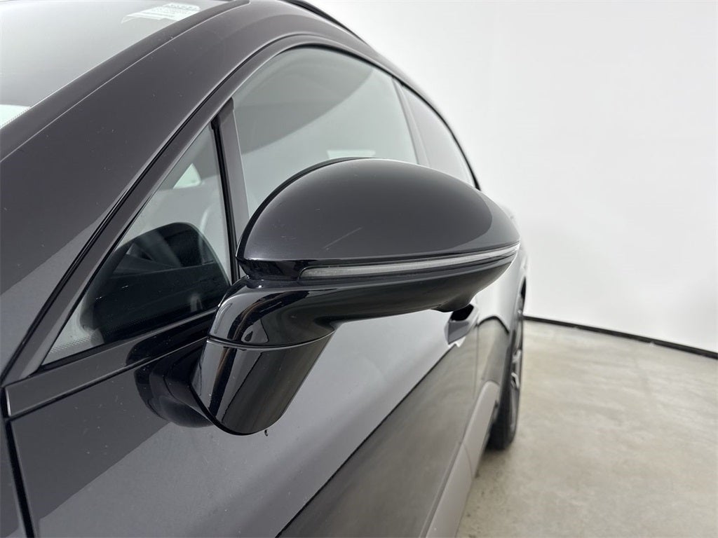 2025 Porsche Macan Electric Macan Turbo Electric