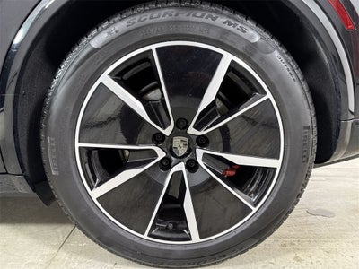 2025 Porsche Macan Electric Macan Turbo Electric