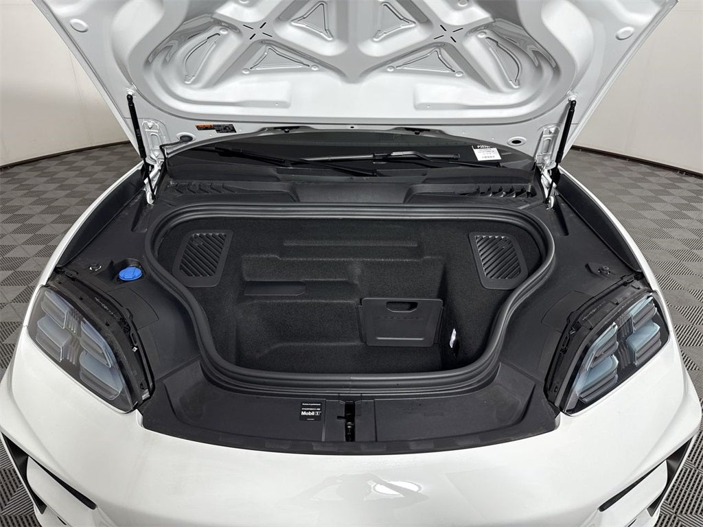 2025 Porsche Macan Electric Electric Turbo