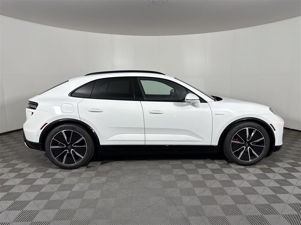 2025 Porsche Macan Electric Electric Turbo