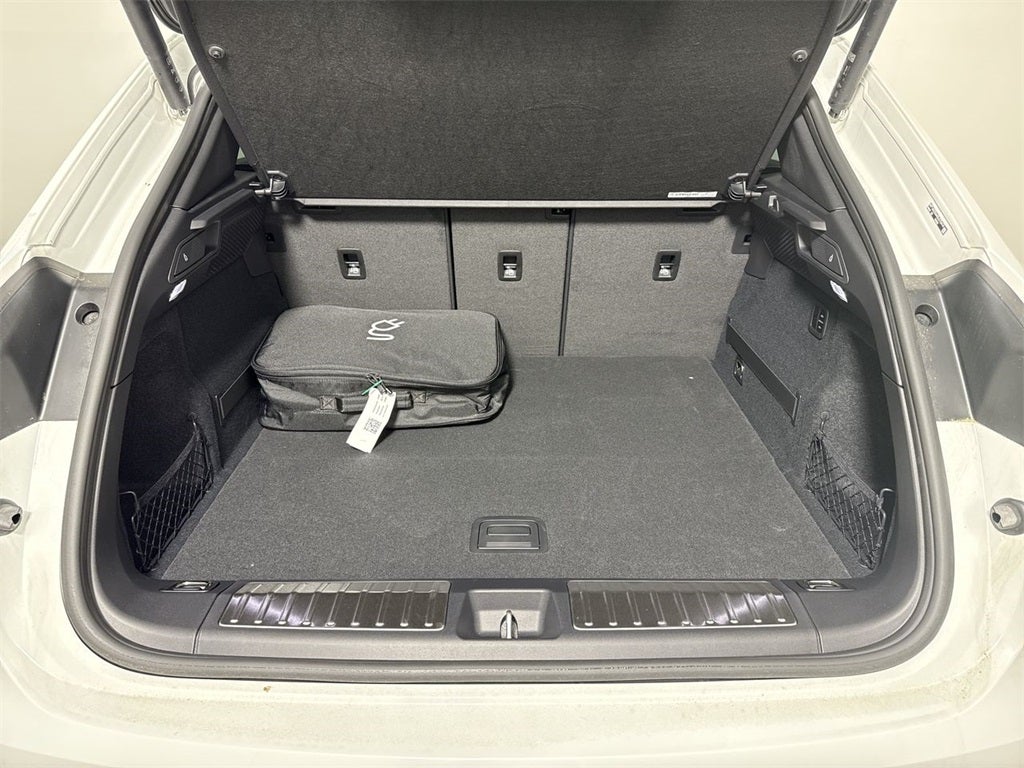 2025 Porsche Macan Electric Electric