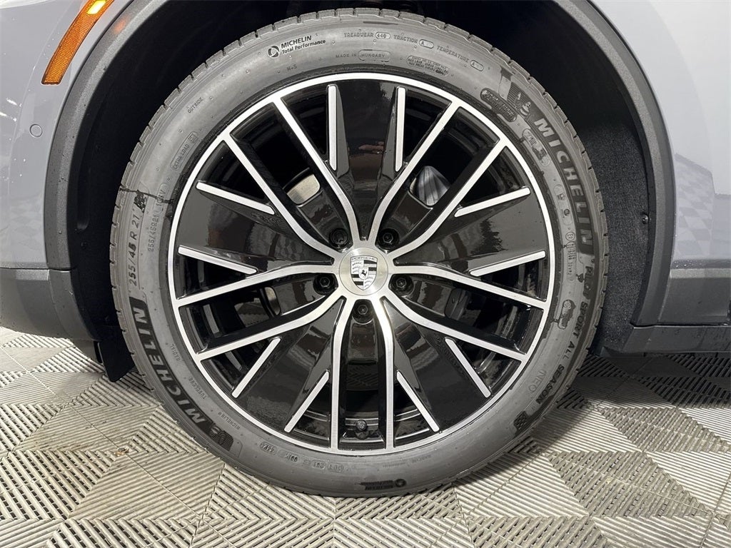 2025 Porsche Macan Electric Electric