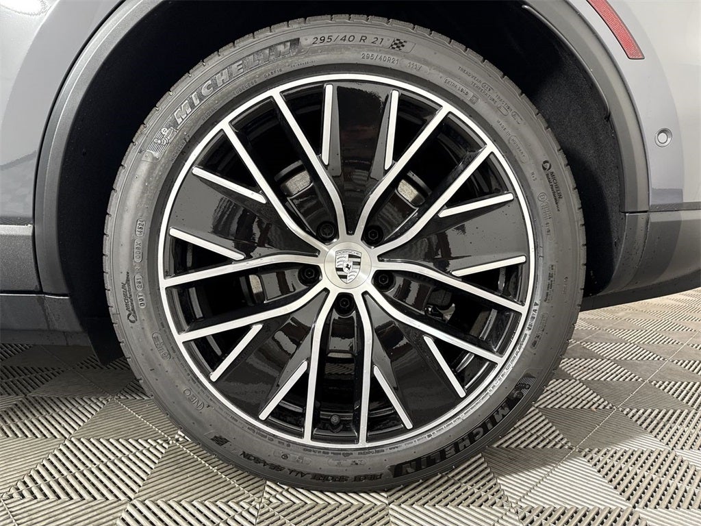 2025 Porsche Macan Electric Electric