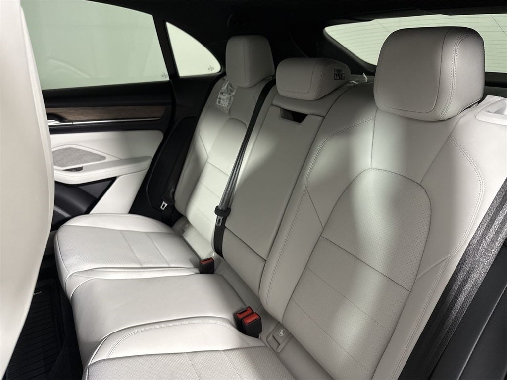 2025 Porsche Macan Electric Electric