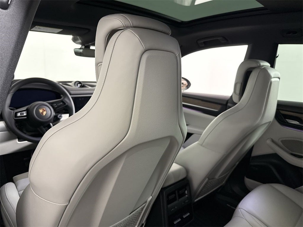 2025 Porsche Macan Electric Electric