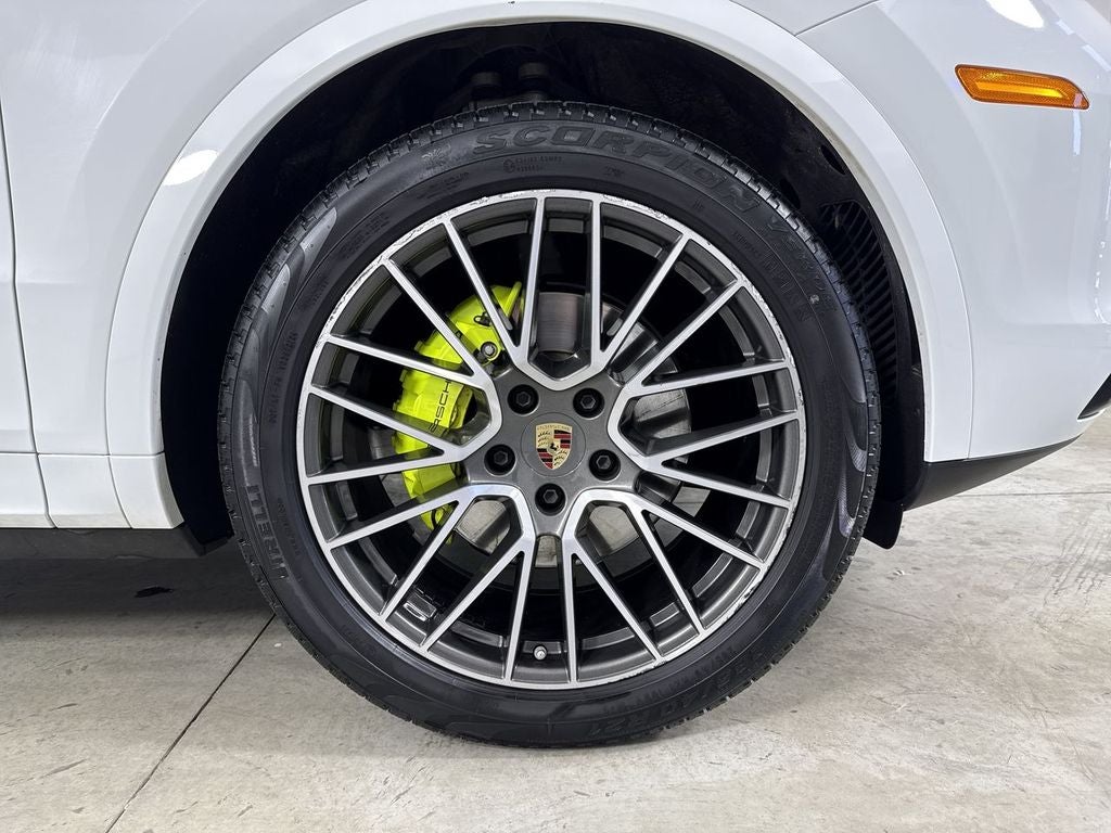 2023 Porsche Cayenne E-Hybrid E-Hybrid