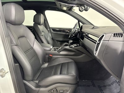 2023 Porsche Cayenne E-Hybrid E-Hybrid