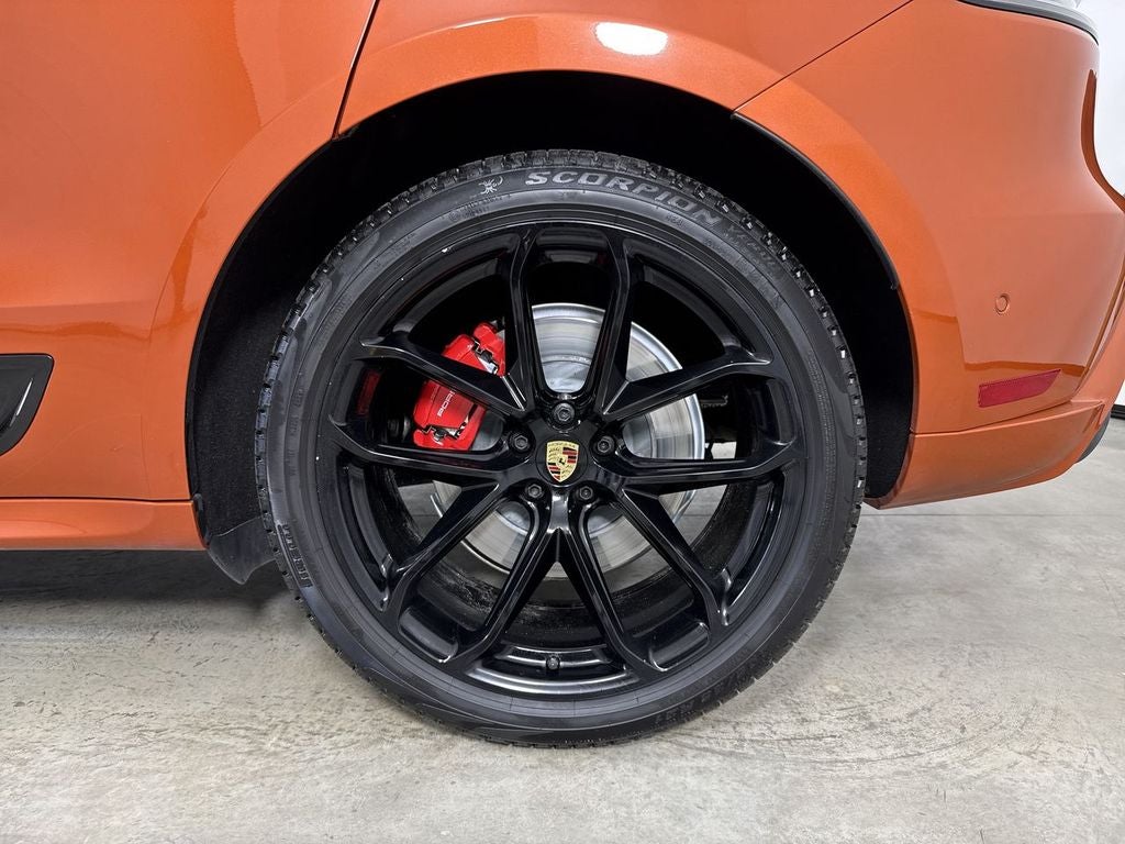 2024 Porsche Macan Macan GTS (MY24)