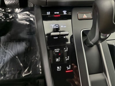 2024 Porsche Macan Macan GTS (MY24)