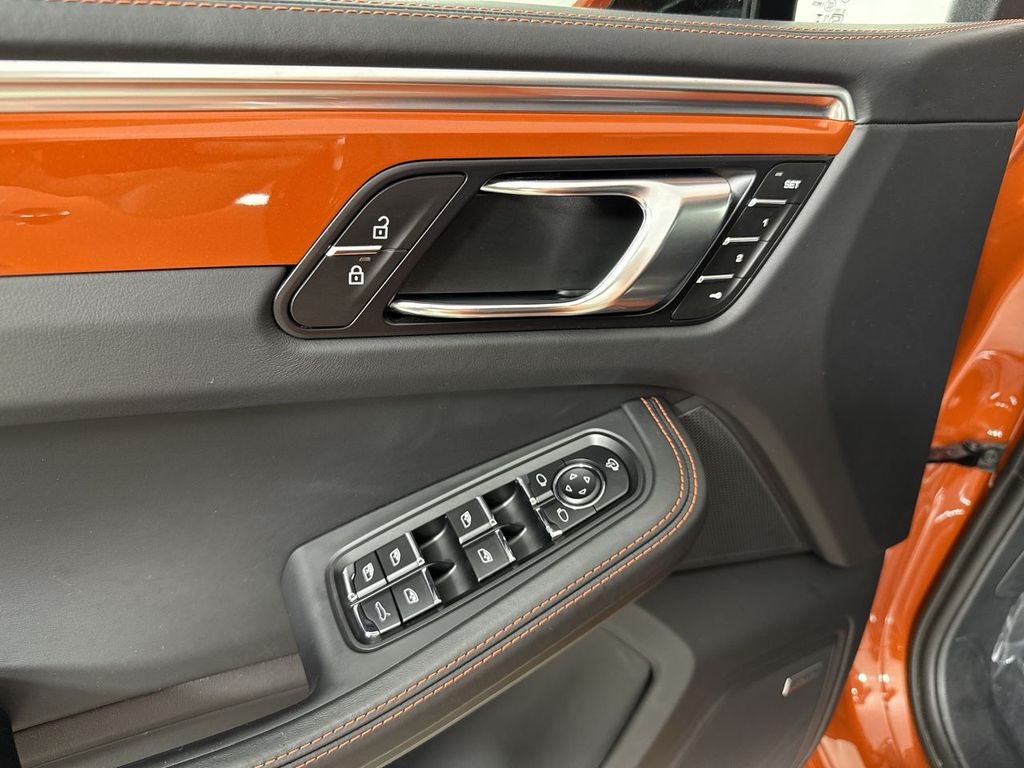 2024 Porsche Macan Macan GTS (MY24)