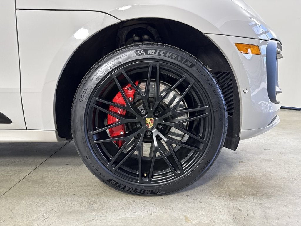2024 Porsche Macan GTS