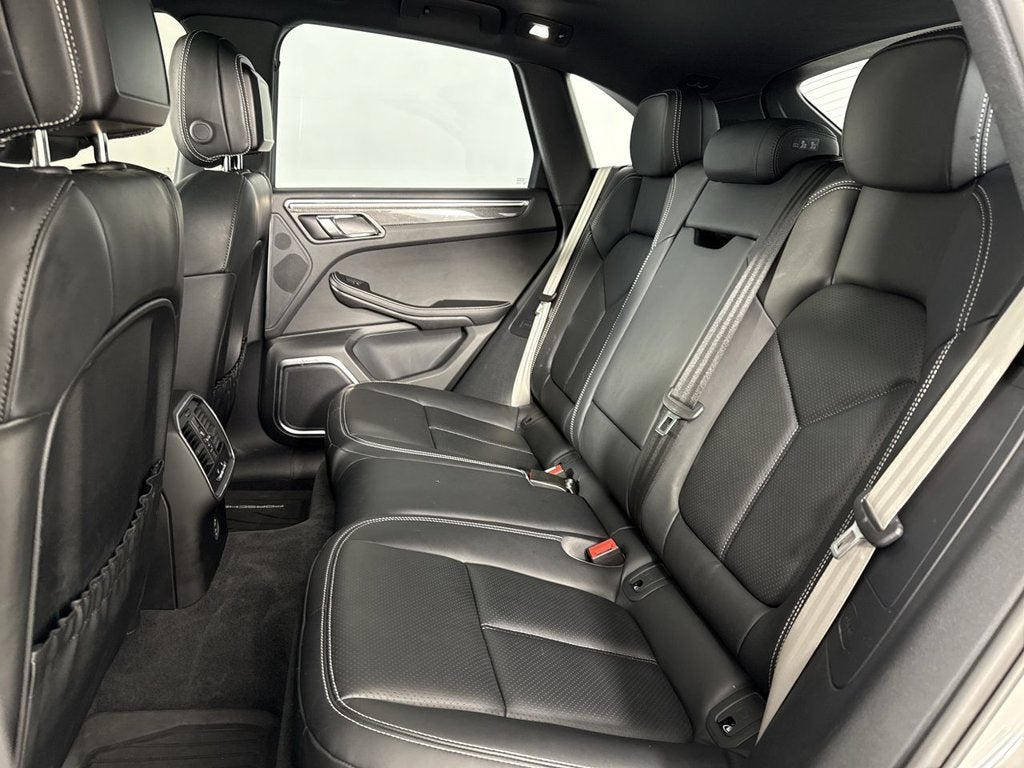 2024 Porsche Macan GTS