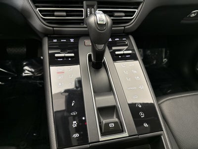 2024 Porsche Macan GTS