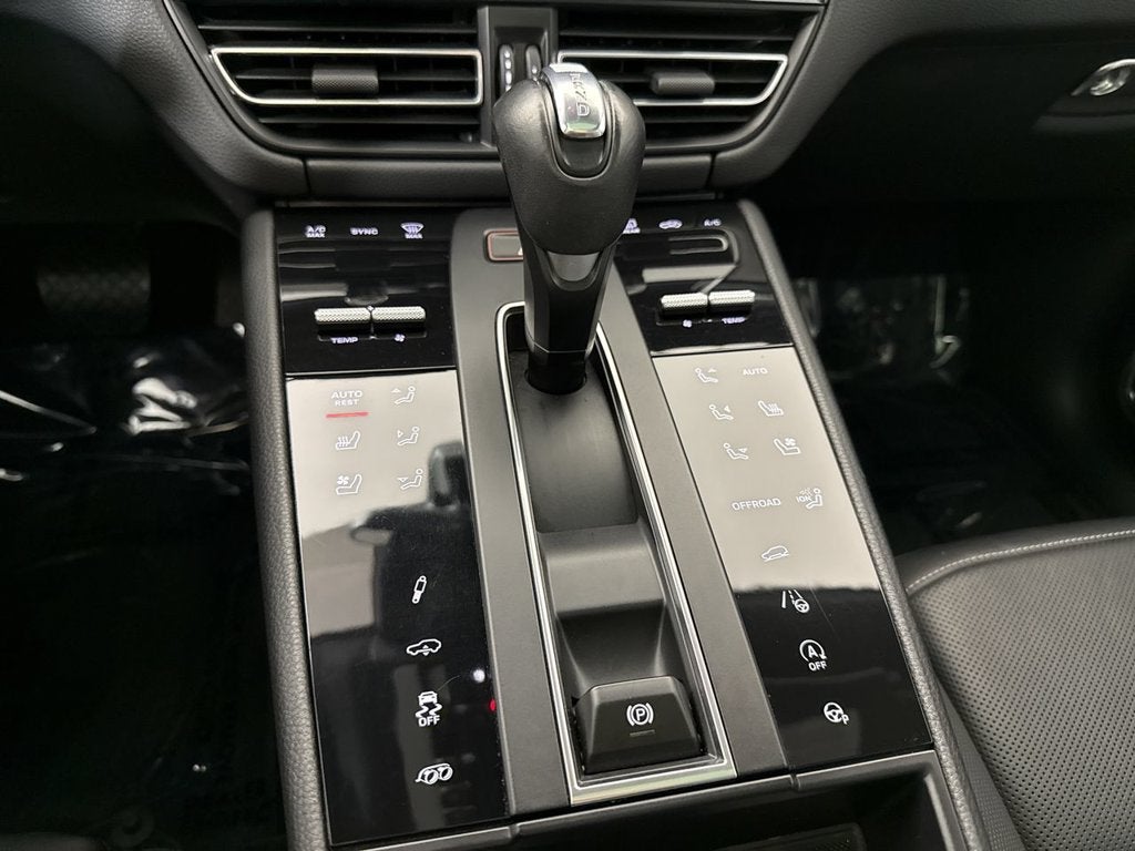 2024 Porsche Macan GTS