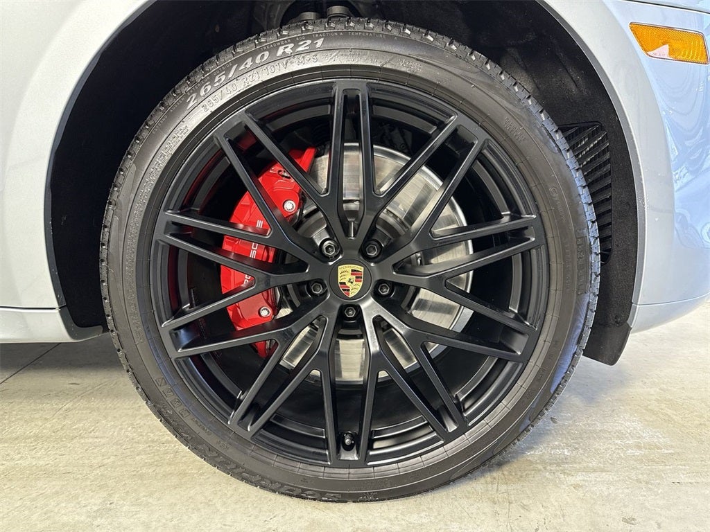 2025 Porsche Macan GTS