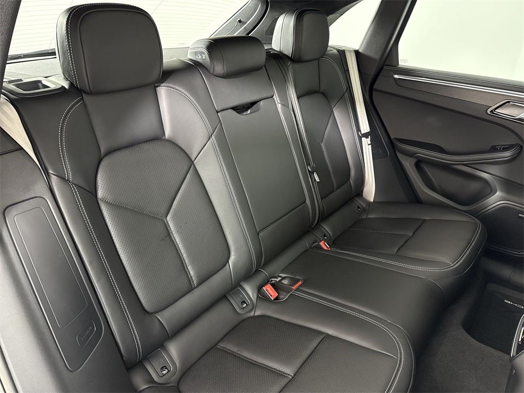 2025 Porsche Macan GTS