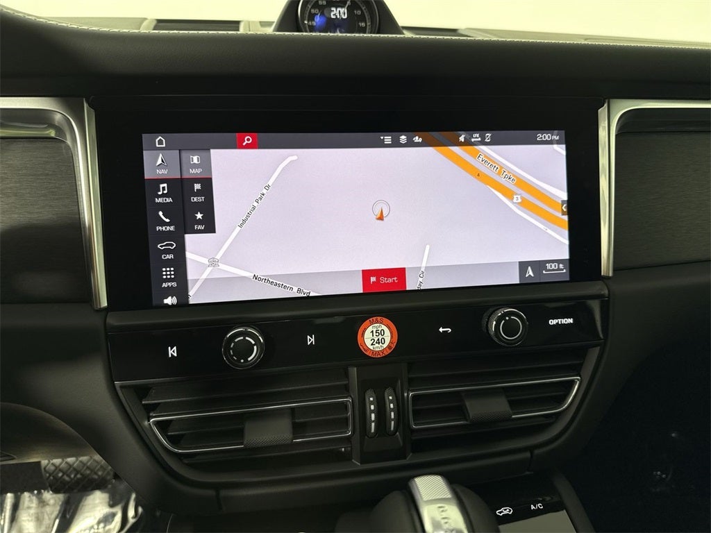 2025 Porsche Macan GTS