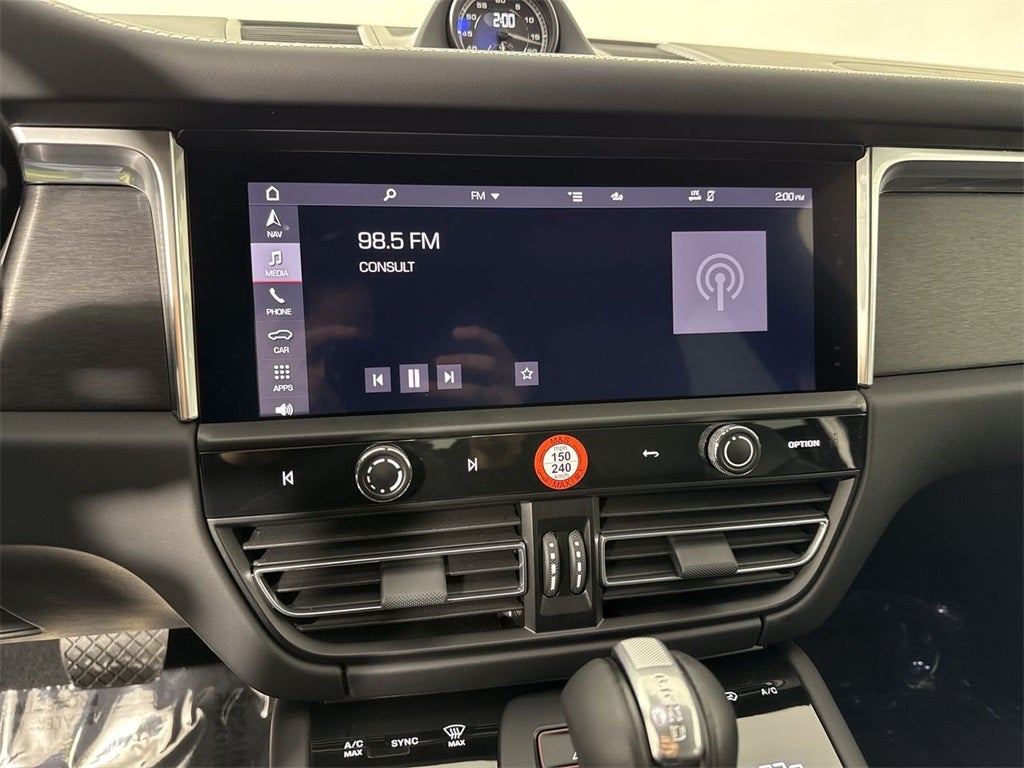 2025 Porsche Macan GTS